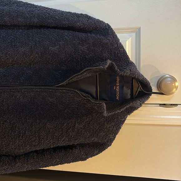 Navy Blue LV Blouson. Used- great shape, no stains/smells, size 56 (XXL in LV) - Picture 1 of 8
